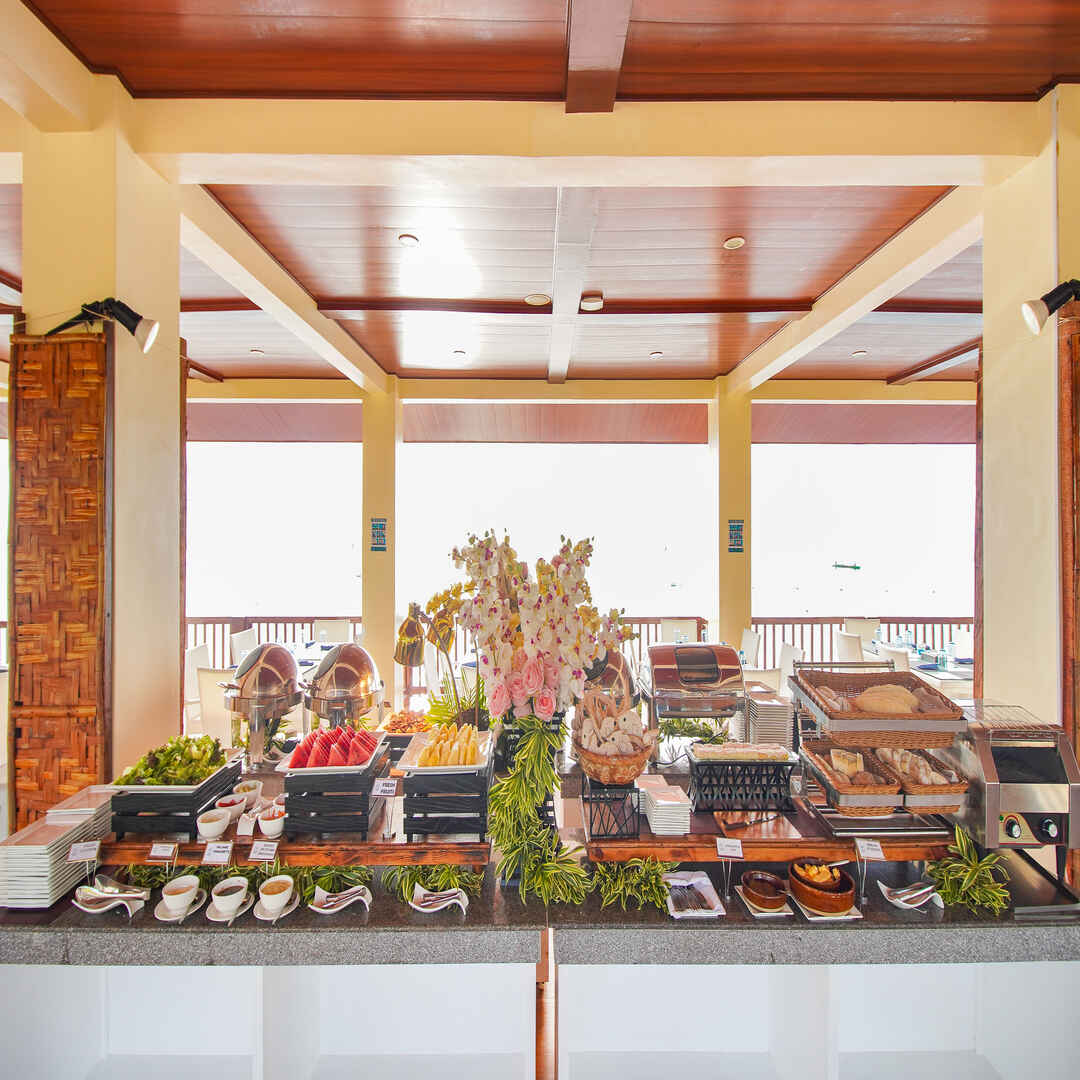 Sunrise Pavilion Breakfast